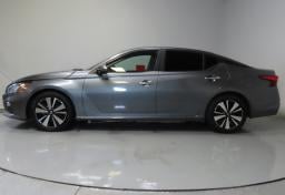 Thumbnail of 2021 Nissan Altima