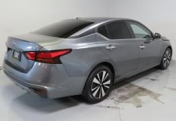 Thumbnail of 2021 Nissan Altima