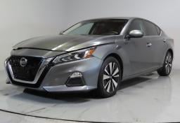 Thumbnail of 2021 Nissan Altima
