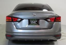 Thumbnail of 2021 Nissan Altima