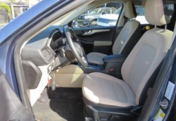 2020 Ford Escape - Image 23