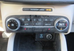 2020 Ford Escape - Image 36