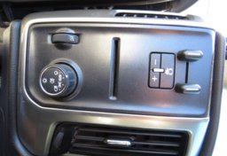 2018 Chevrolet Silverado 1500 - Image 39