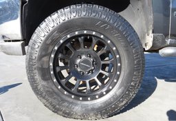 2018 Chevrolet Silverado 1500 - Image 12