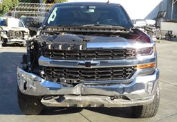 2018 Chevrolet Silverado 1500 - Image 17