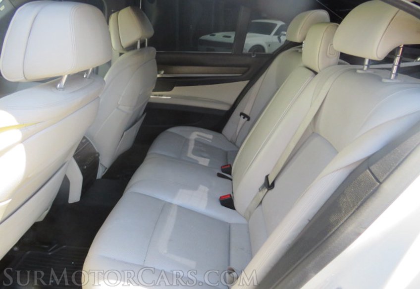 2013 BMW 7 Series - Image 25