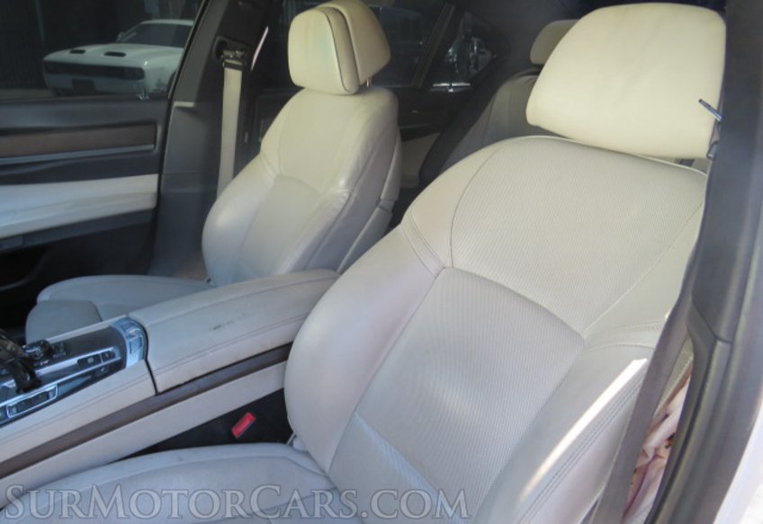 2013 BMW 7 Series - Image 21