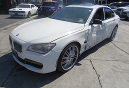 2013 BMW 7 Series - Image 4
