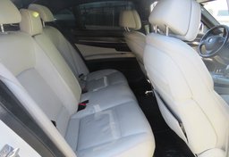 2013 BMW 7 Series - Image 28