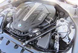 2013 BMW 7 Series - Image 44