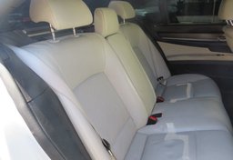 2013 BMW 7 Series - Image 27