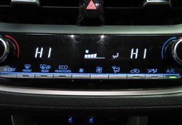 2022 Toyota Corolla Cross - Image 40