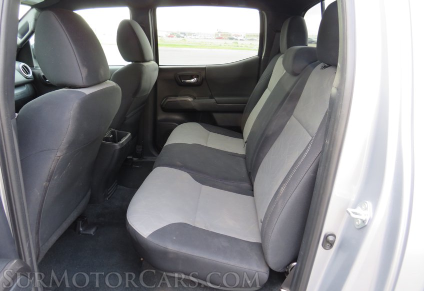 2021 Toyota Tacoma 4WD - Image 31