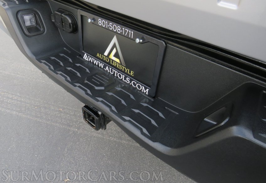 2021 Toyota Tacoma 4WD - Image 22