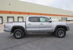 2021 Toyota Tacoma 4WD - Image 11