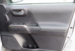 2021 Toyota Tacoma 4WD - Image 53