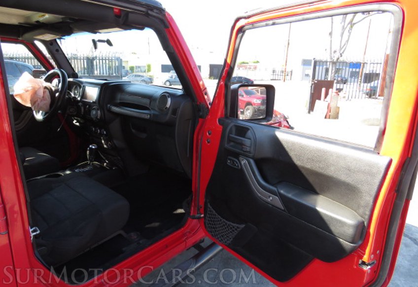 2012 Jeep Wrangler Unlimited - Image 16