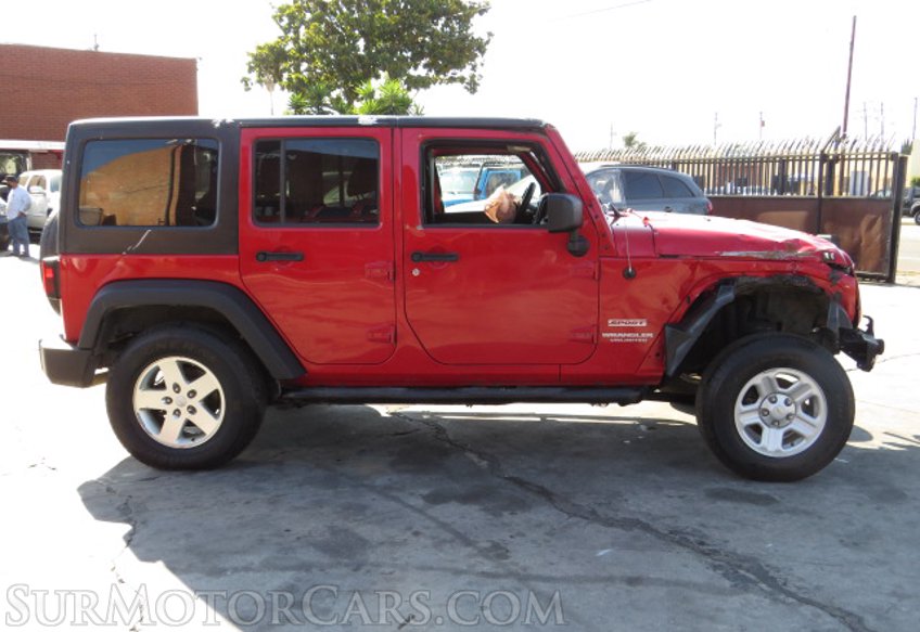 2012 Jeep Wrangler Unlimited - Image 10