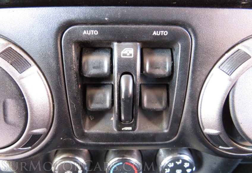 2012 Jeep Wrangler Unlimited - Image 32