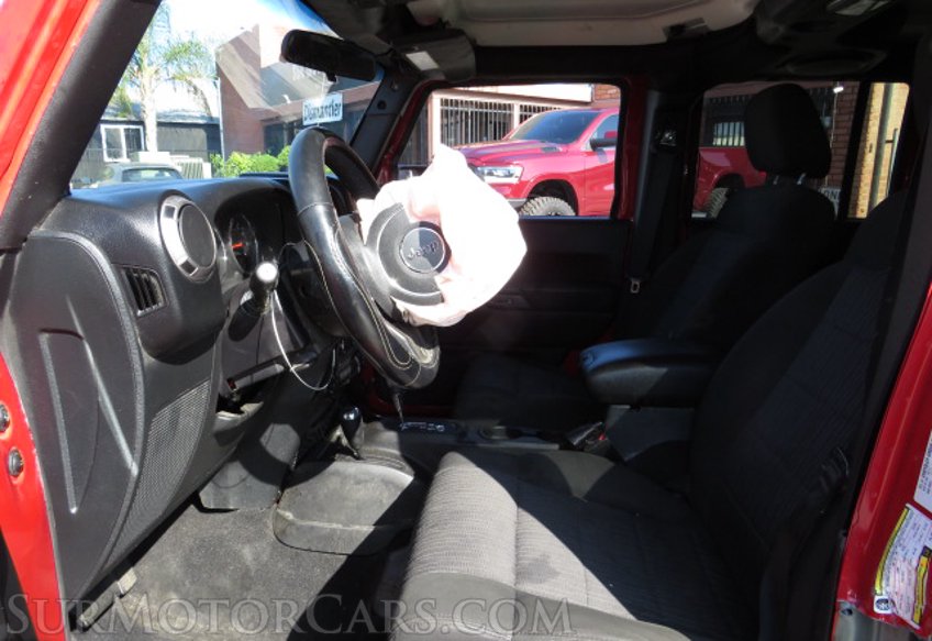2012 Jeep Wrangler Unlimited - Image 21