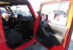 2012 Jeep Wrangler Unlimited - Image 16