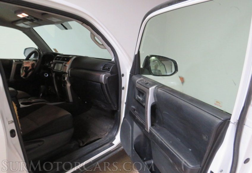 2016 Toyota 4Runner - Image 18