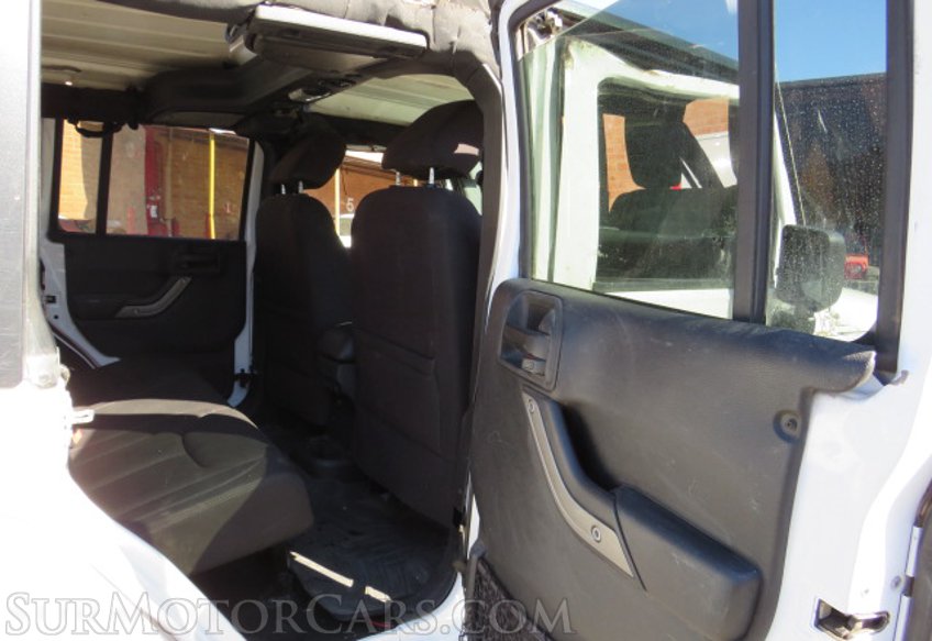 2016 Jeep Wrangler Unlimited - Image 33
