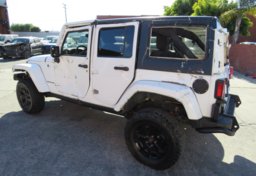2016 Jeep Wrangler Unlimited - Image 10