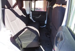 2016 Jeep Wrangler Unlimited - Image 35