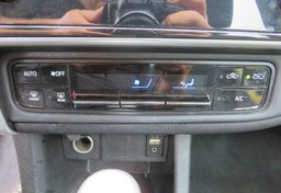 2019 Toyota Corolla - Image 40