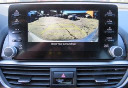 2018 Honda Accord Sedan - Image 32