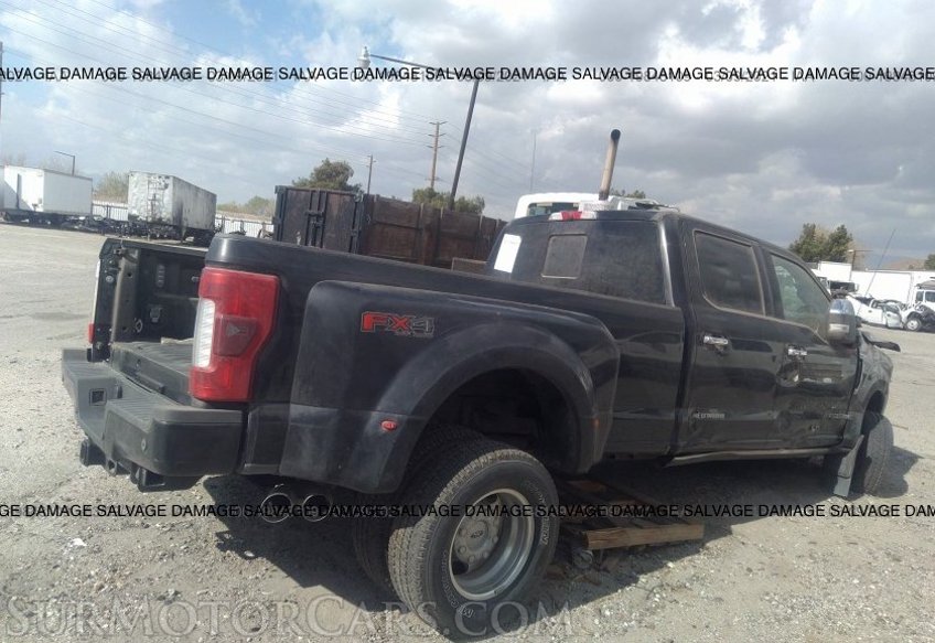 2017 Ford Super Duty F-350 DRW - Image 3