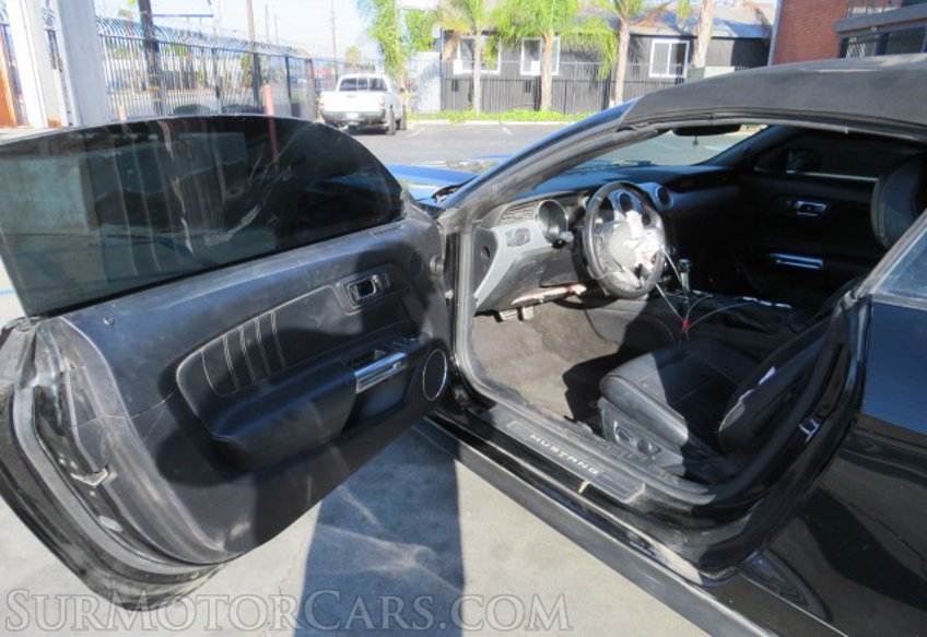 2015 Ford Mustang - Image 24