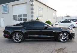 2016 Ford Mustang - Image 9