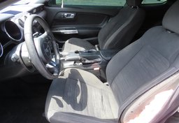 2016 Ford Mustang - Image 23