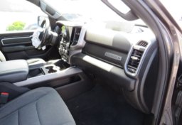 2020 Ram 1500 - Image 40