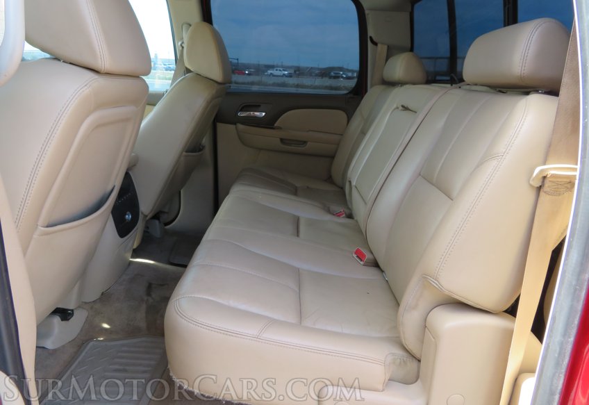 2007 GMC Sierra 2500HD - Image 19