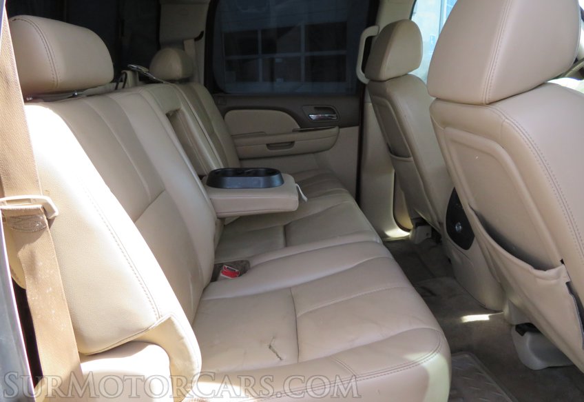 2007 GMC Sierra 2500HD - Image 23