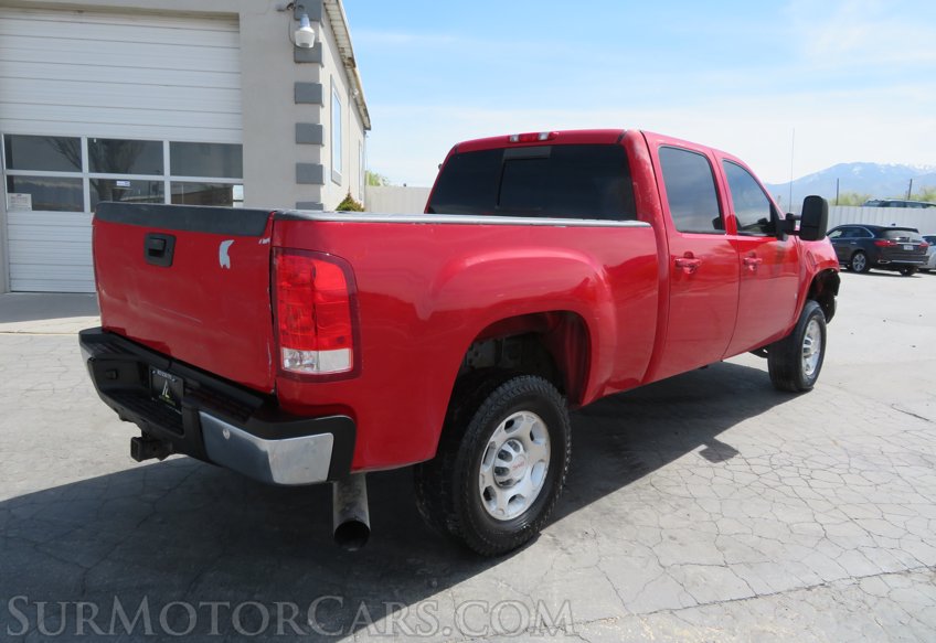 2007 GMC Sierra 2500HD - Image 8
