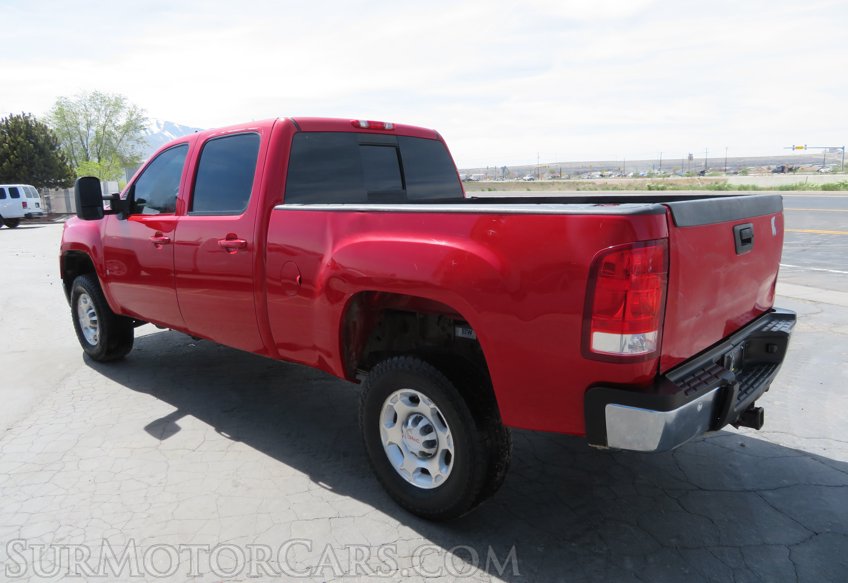 2007 GMC Sierra 2500HD - Image 7