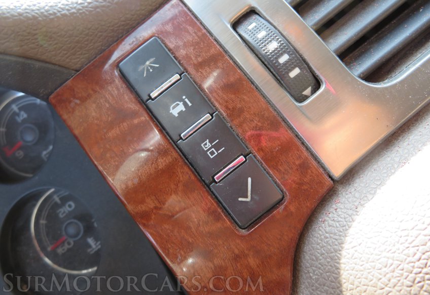 2007 GMC Sierra 2500HD - Image 32
