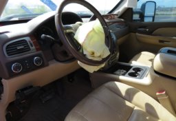 2007 GMC Sierra 2500HD - Image 15