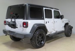 2021 Jeep Wrangler Unlimited - Image 8