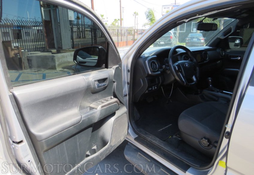 2017 Toyota Tacoma - Image 22