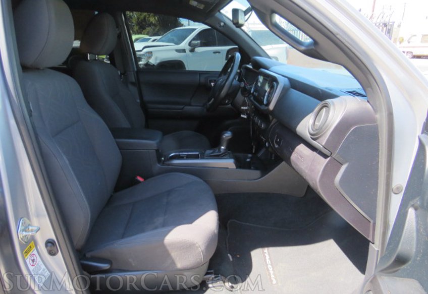 2017 Toyota Tacoma - Image 27