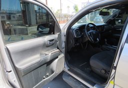 2017 Toyota Tacoma - Image 22