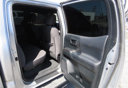 2017 Toyota Tacoma - Image 25