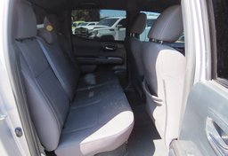 2017 Toyota Tacoma - Image 31