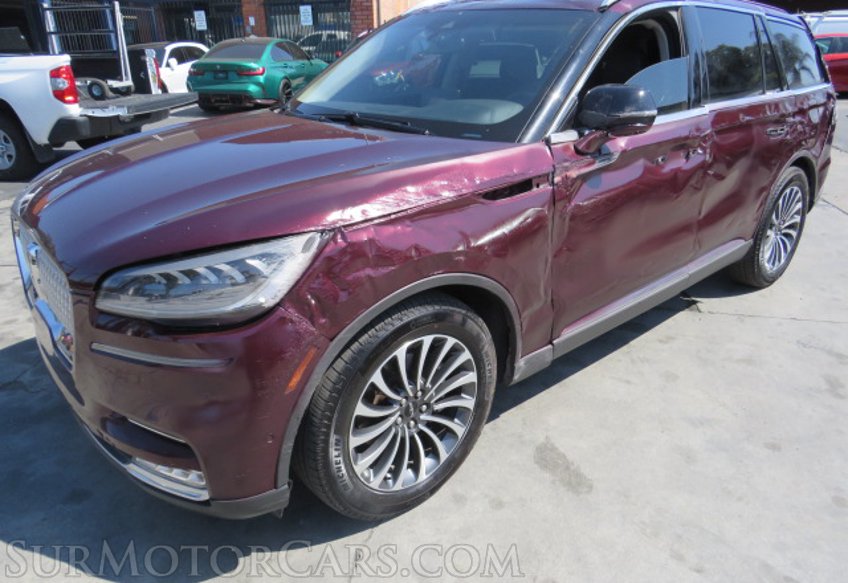 2021 Lincoln Aviator - Image 2