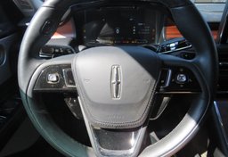 2021 Lincoln Aviator - Image 47